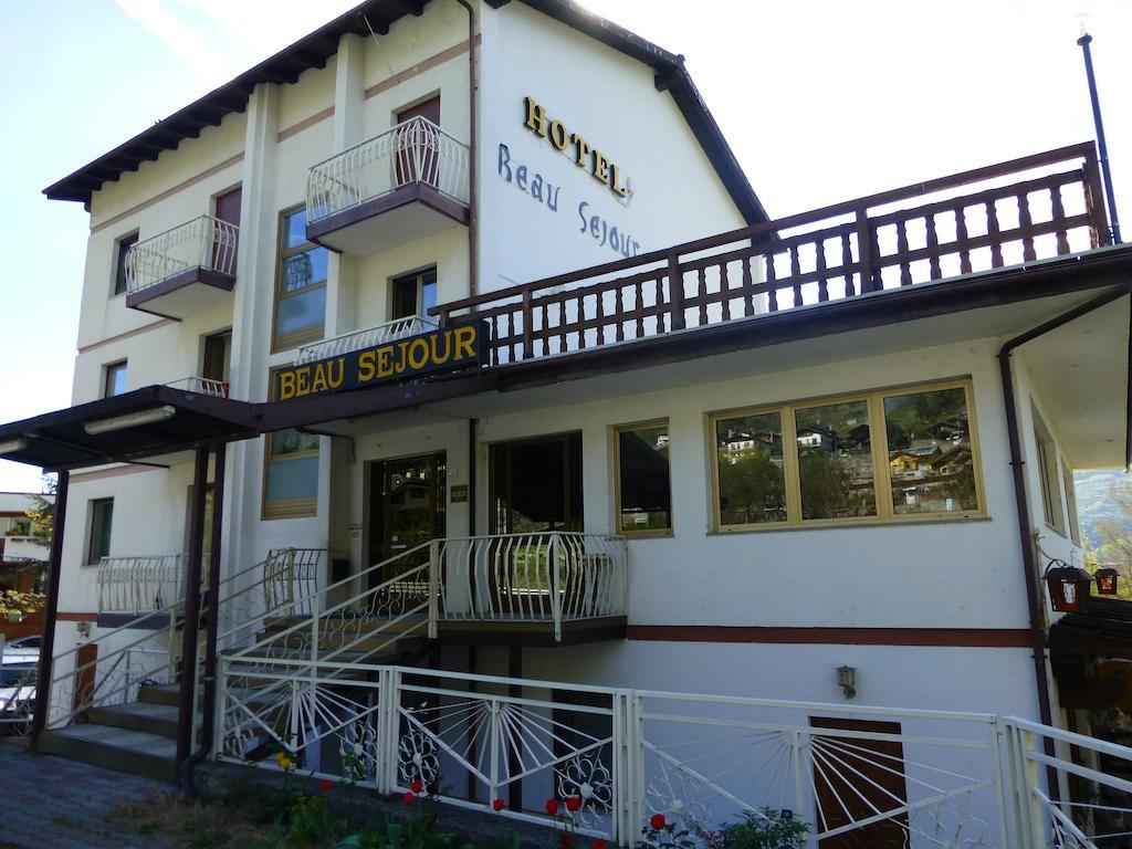 Hotel Beau Sejour Giampietro Andrea Sarre ภายนอก รูปภาพ