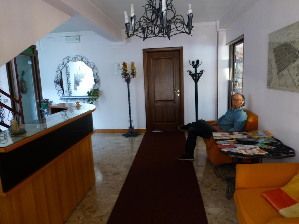 Hotel Beau Sejour Giampietro Andrea Sarre ภายนอก รูปภาพ